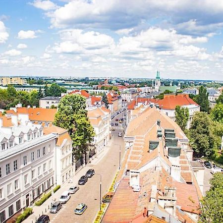 Central Apartment With Balcony And Views, Old Town, Metro Warszawa Exteriör bild
