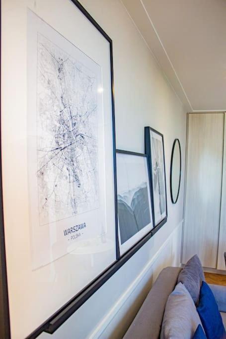 Central Apartment With Balcony And Views, Old Town, Metro Warszawa Exteriör bild